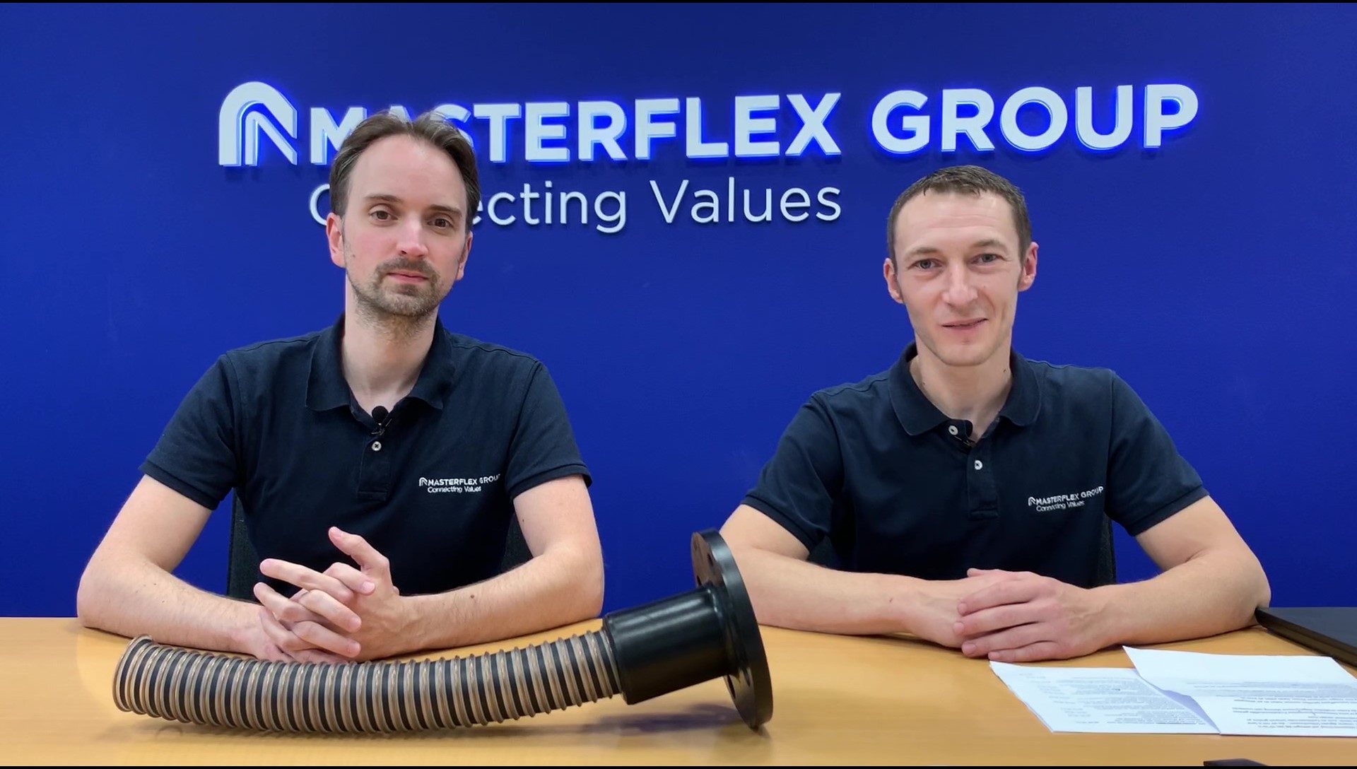Masterflex Group Ingenieure bitten zum Gespräche und zur Beratung