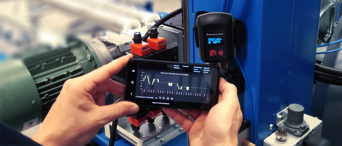 Bild von dem digitalem Gerät des AMPIUS®. Ablesen der Daten über ein Handy.