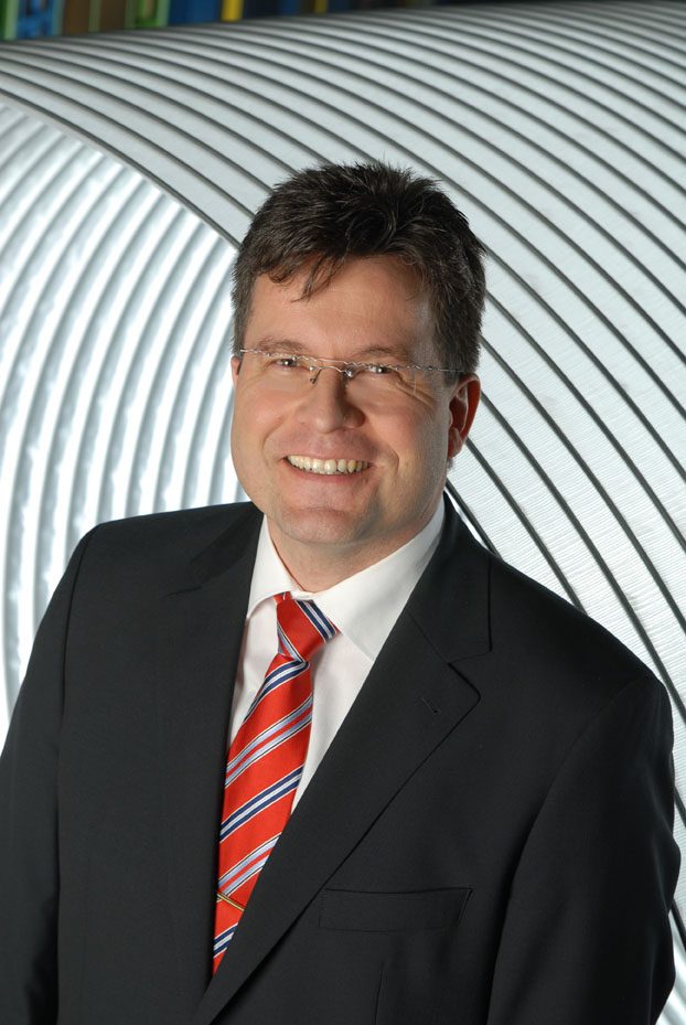 Masterflex Group, Masterflex: Abbildung des neuen Vorstandsvorsitzenden Dr. Andreas Bastin, der zum 1. April 2008 vom Aufsichtsrat an die Spitze der Masterflex AG gewählt wurde und die strategische neuausrichtung 