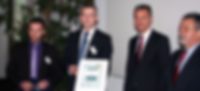 Urkundenübergabe an Herrn Ole Stein durch den OB Frank Baranowski  Masterflex Group, Masterflex: Urkundenübergabe an Herrn Ole Stein durch den OB Frank Baranowski