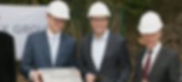 Grundsteinlegung in Gelsenkirchen zum Ausbau neuer Produktions- und Büroflächen  Masterflex Group, Masterflex: Grundsteinlegung in Gelsenkirchen zum Ausbau der Produktions- und Büroflächen, bei der Vorstandsvorsitzender Dr. Andreas Bastin, Thomas Kämpf Leiter M&A und Oberbürgermeister Frank Baranowski die Zeitkapsel in das Mauerwerk der neuen Hallen eingebettet haben
