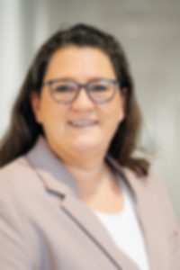 Personalleiterin Masterflex Christina Neubauer Personenbild: Personalleiterin Masterflex Christina Neubauer