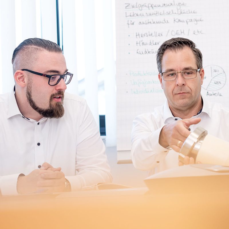 Technische Schläuche, Lebensmittelechte Schläuche und passende Anschlusstechnik, Beratungssituation Food & Beverag, Food & Pharma, Lebensmittelidustrie