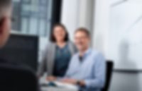 Masterflex: Arbeiten beim Schlauchhersteller in Gelsenkirchen Bild von Masterflex Mitarbeitern bei einem Kundenberatungsgespräch