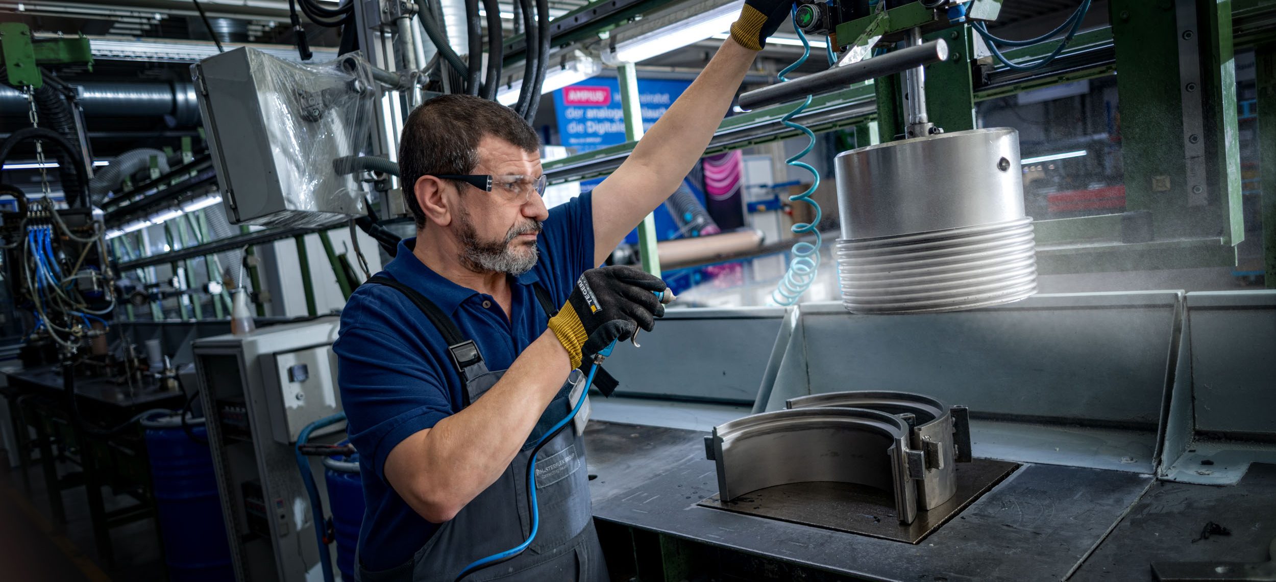 Masterflex | Schlauchhersteller | Spiralschläuche | Masterflex Group